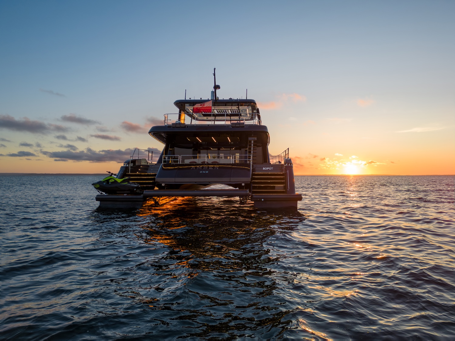 sunreef 70 power amber one copertina