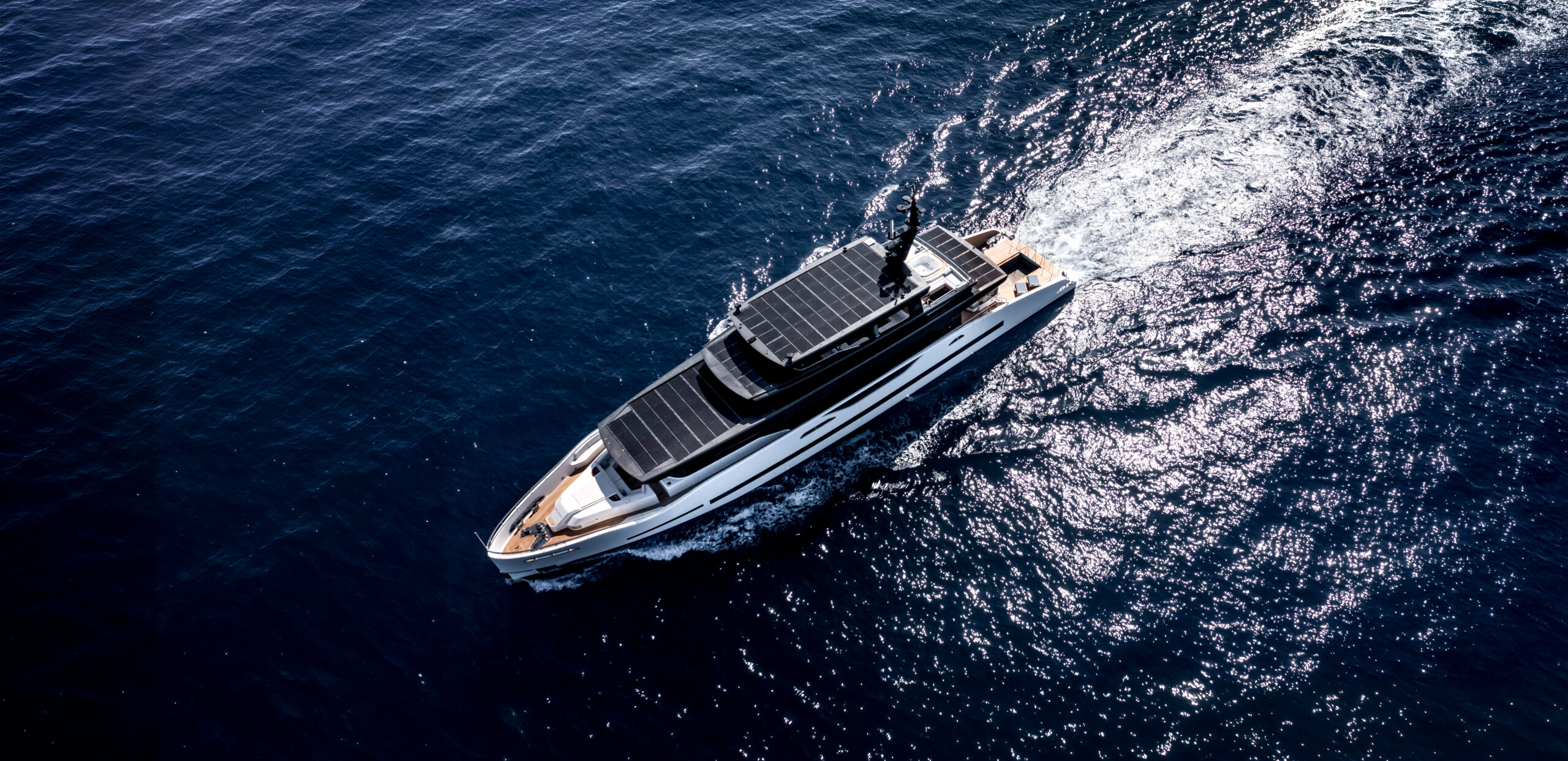 GX42 underway