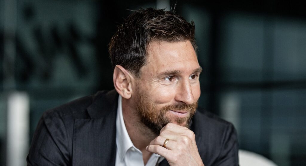 Leo Messi ordina un ULTIMA 88, si apre un nuovo capitalo per Sunfeer Yachts